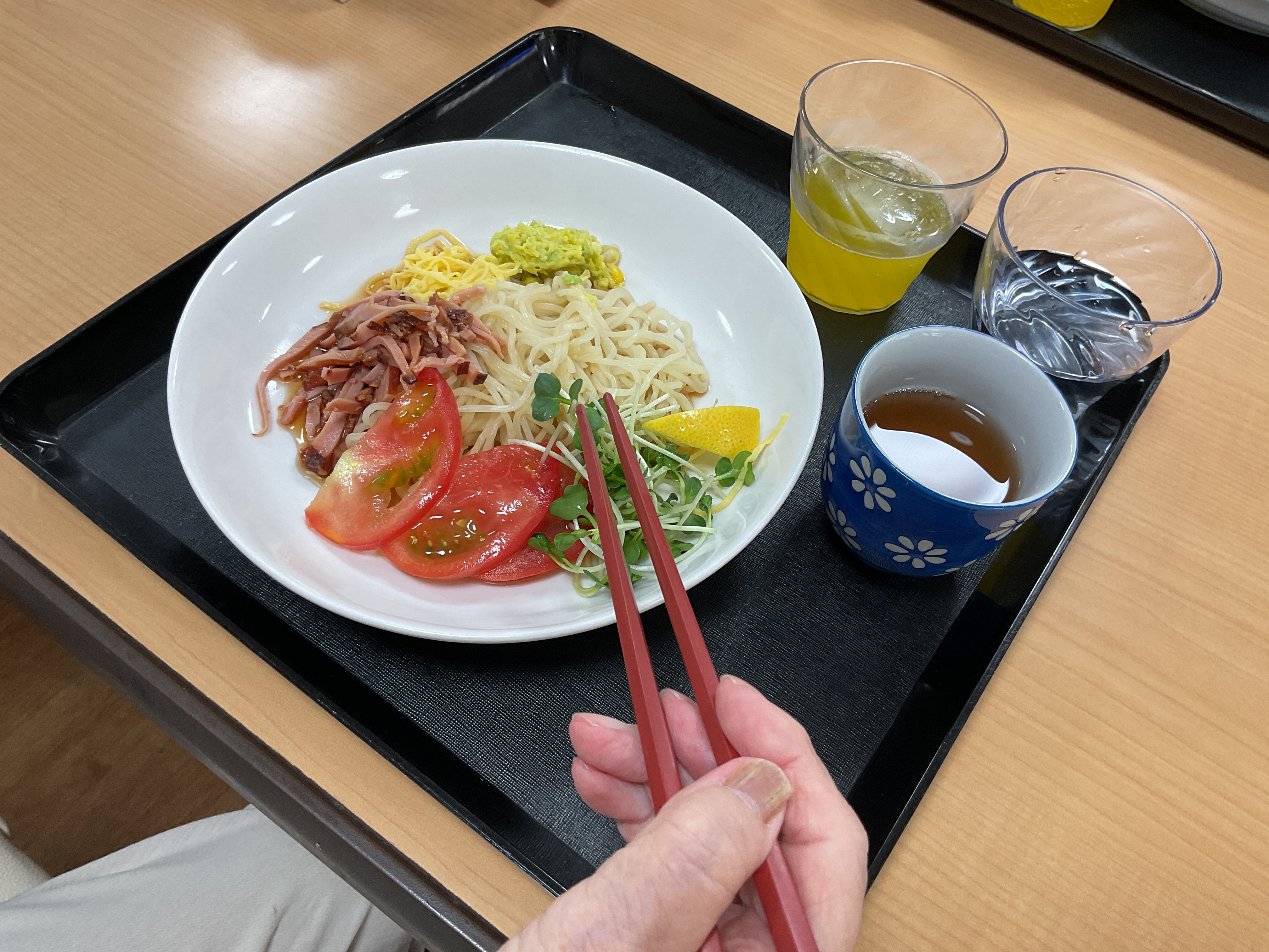 夏の風物詩（冷やし中華）