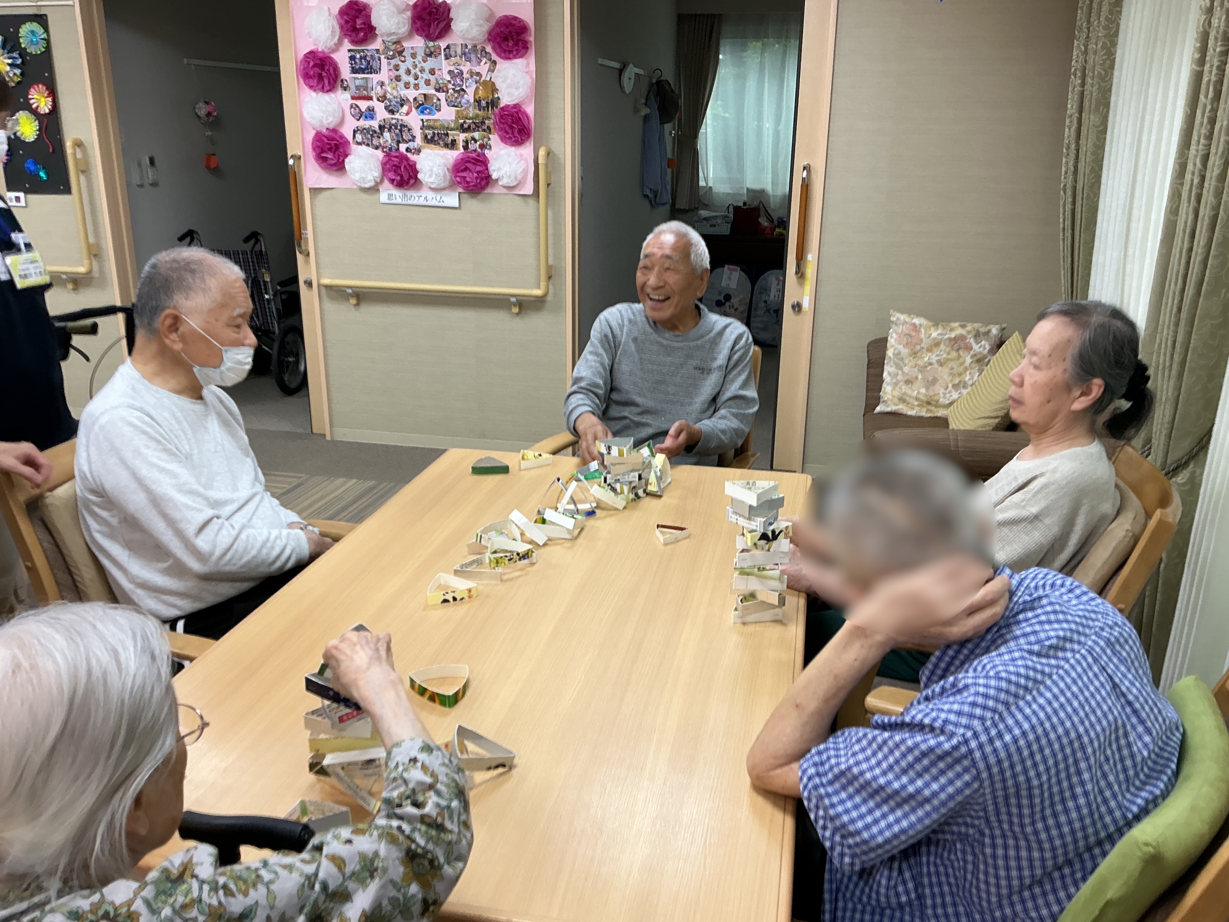 積んで積んで積んで積んで…。