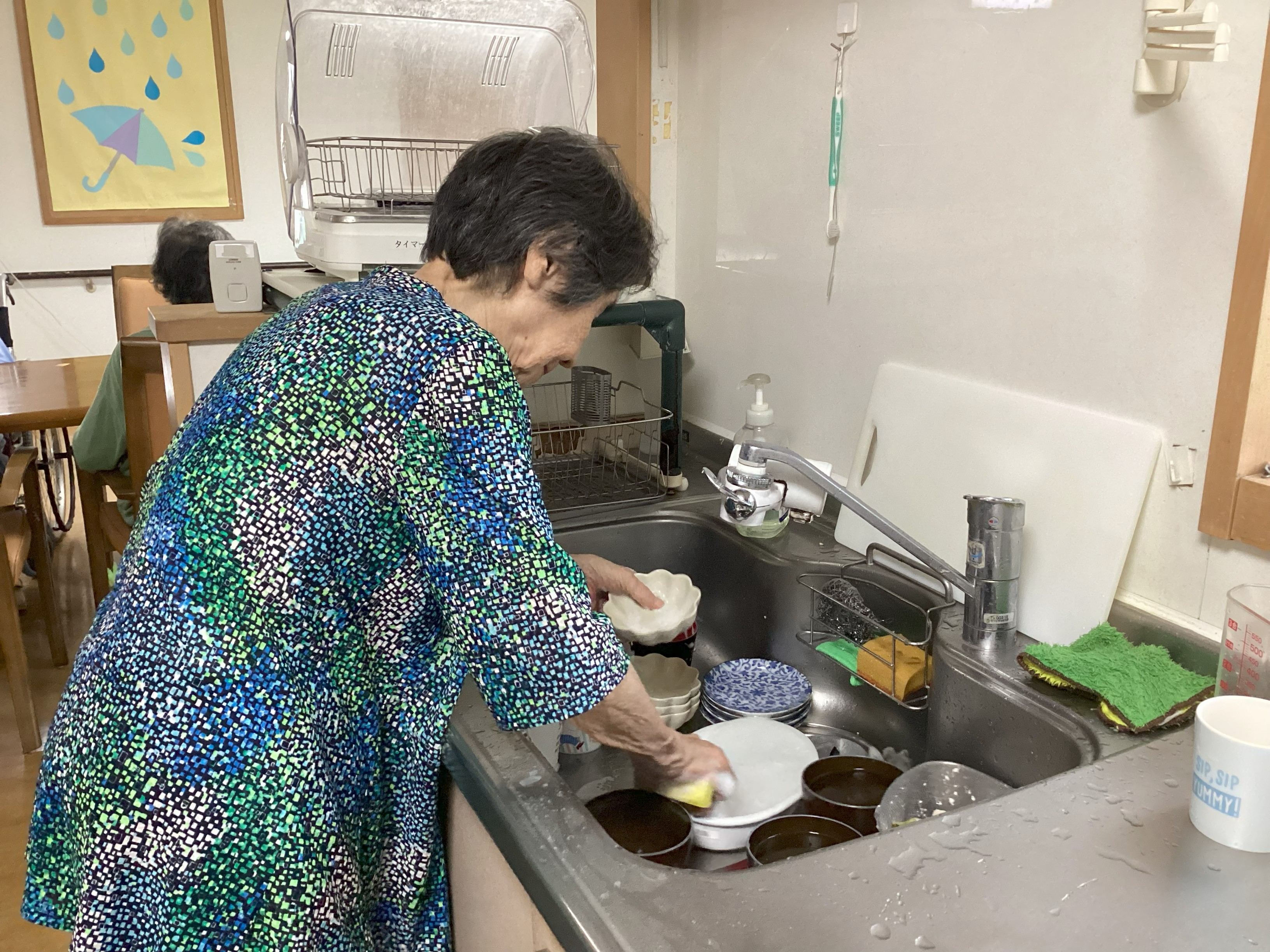 食器を洗っていただきました。