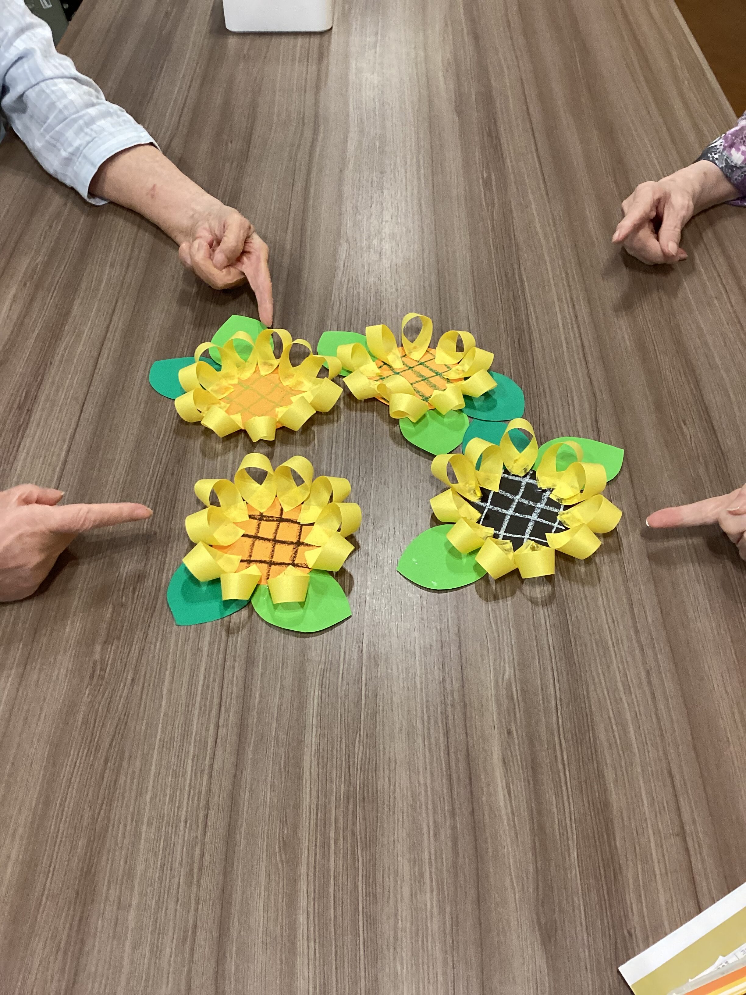 ひまわりの玄関飾り🌻