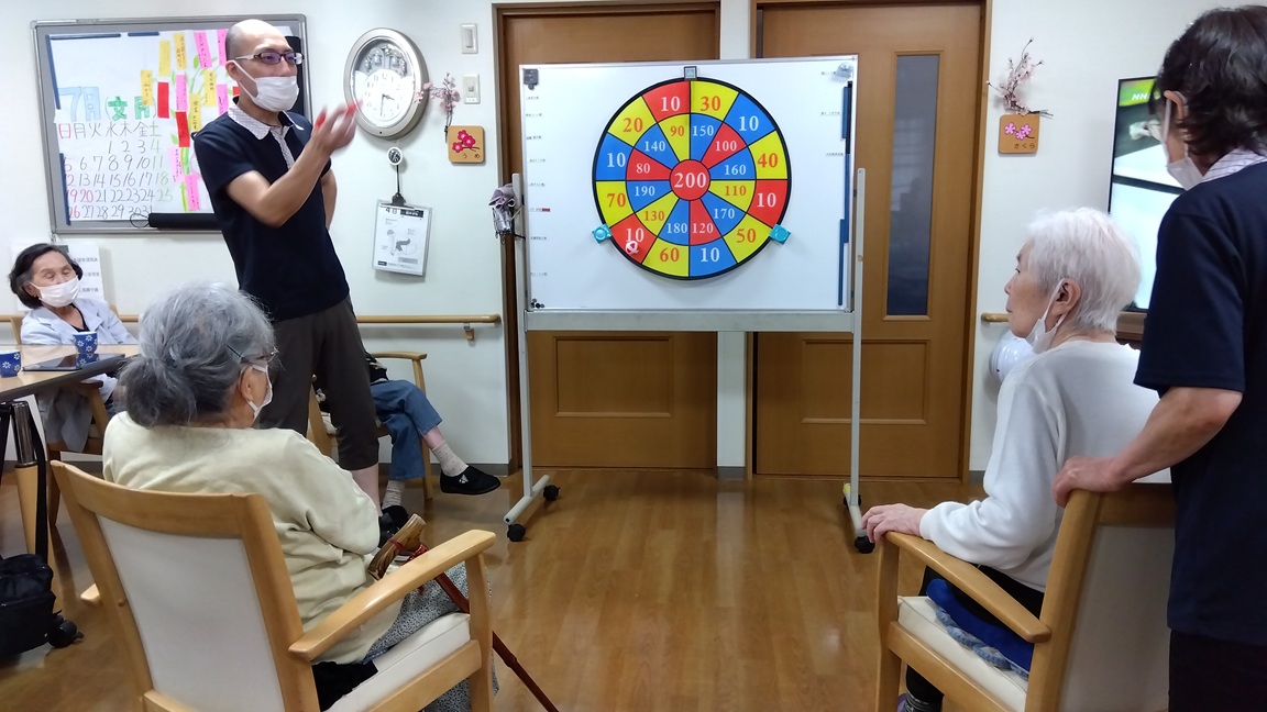 研修会（的当てダーツボール）