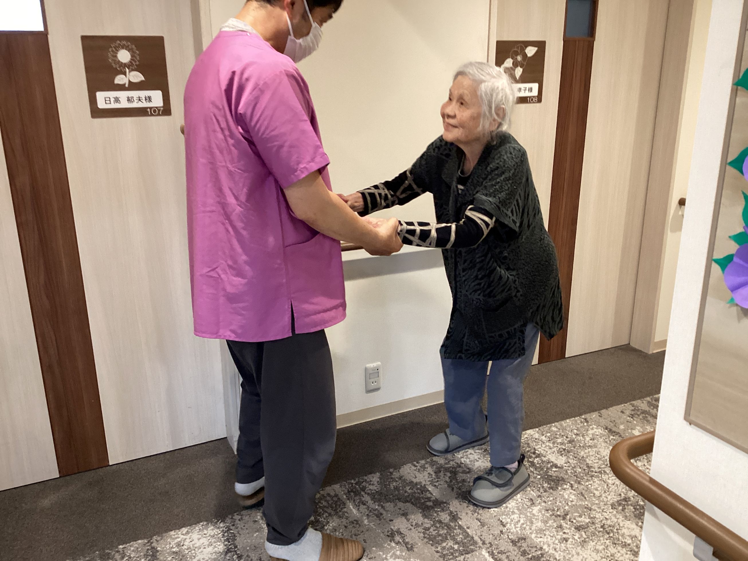 歩行訓練👣🦿🙂＆おやつレク🫐🍓