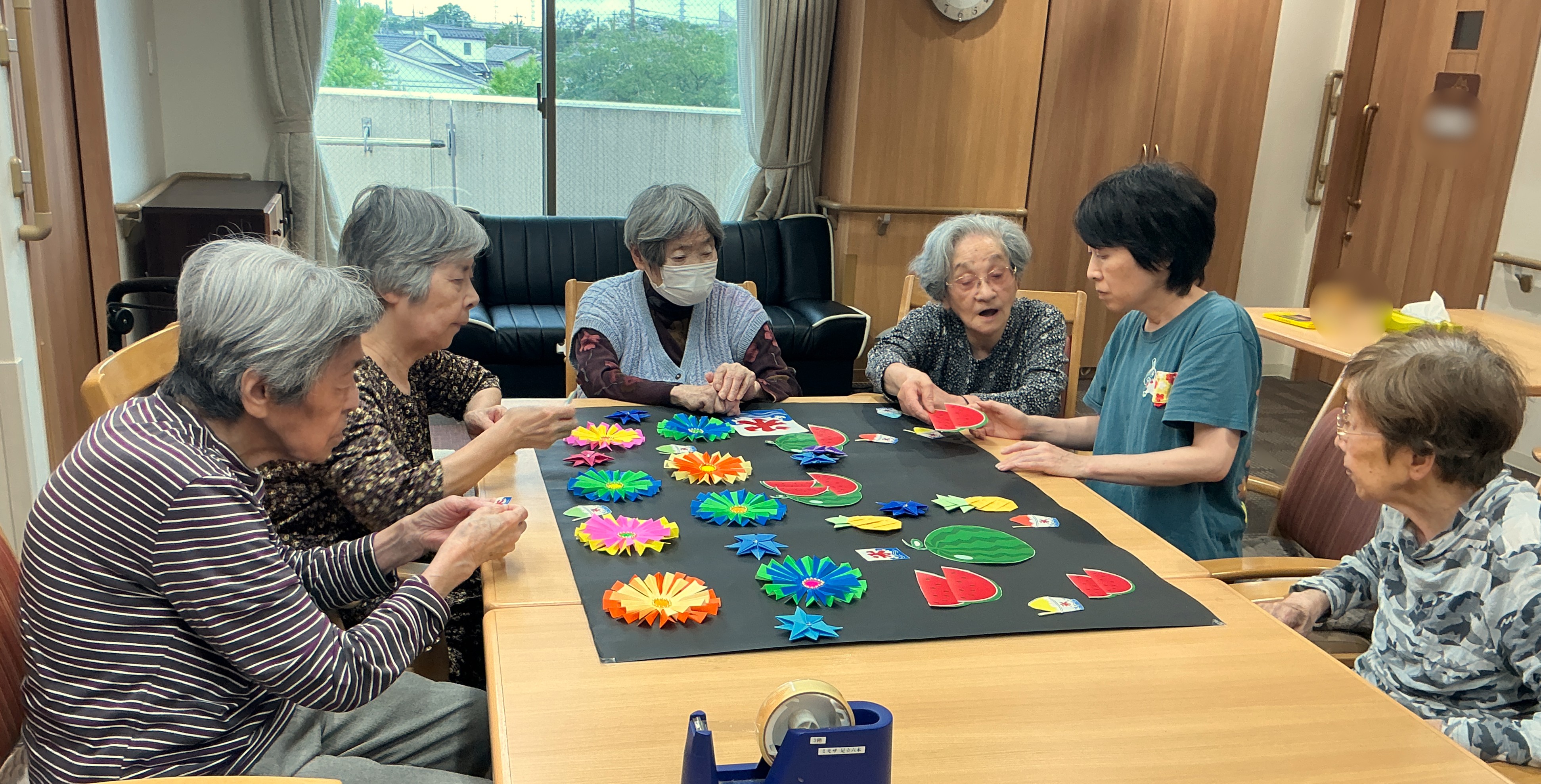 夏は室内で涼しんで